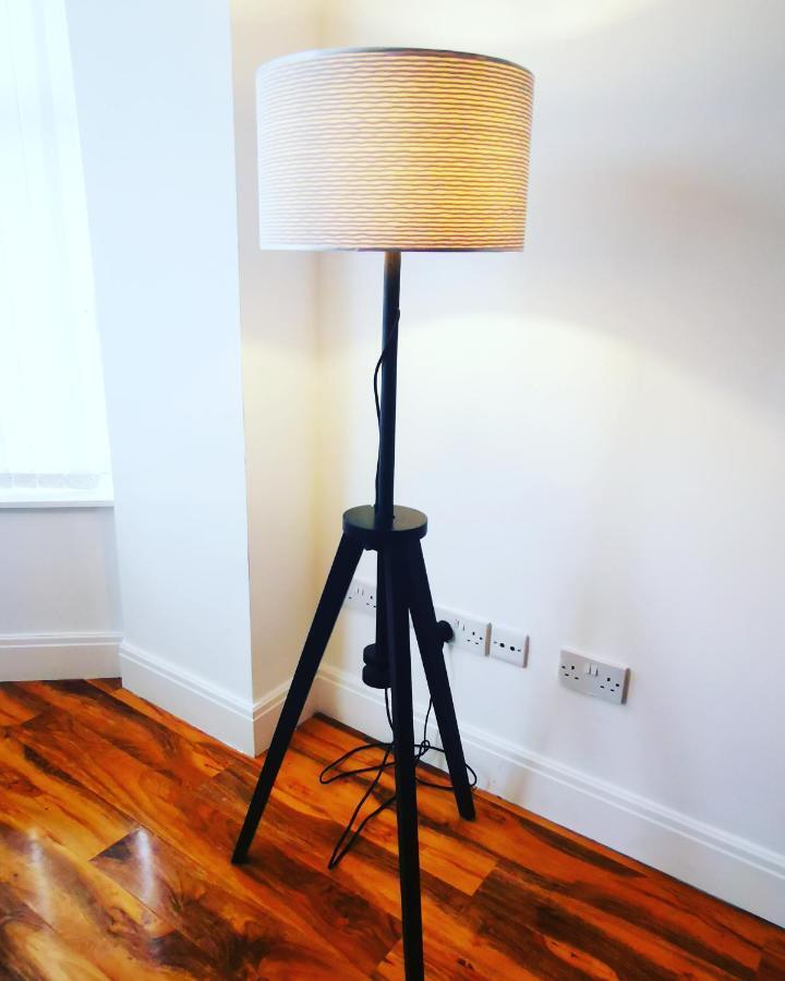 Springfield Road Apartment *